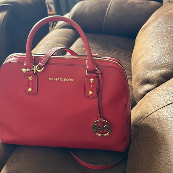Michael Kors Red-Just in time for VDay❤️ - Picture 2 of 2